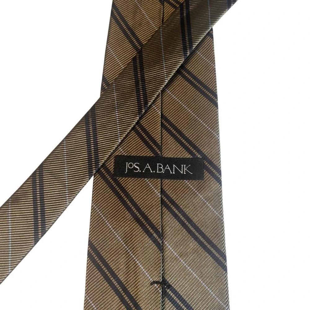 Jos A. Bank Repp Tie Olive Green Navy‎ Blue Silk Stripes 59 x 3.75